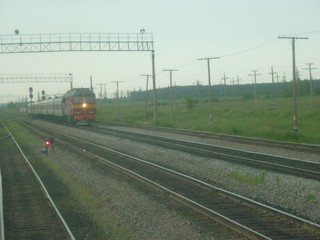 Прибывает 111-й скорый (Соколов Леонид)