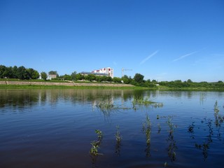 Набережная Нововятска, вид от правого берега (Дмитрий Зонов)