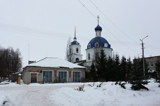 Церковь и книжный (natalia.pereskokova)