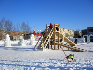 Playground (Пеккалайнен)