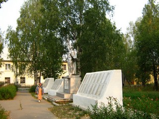 Памятник павшим (Дмитрий Зонов)