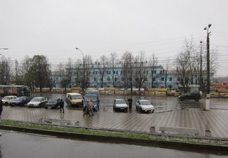 near Vokzalnaya ploschad' (ecom)