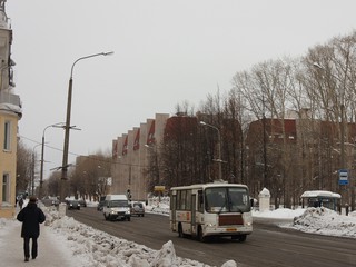 На улице Кирова (f054b)