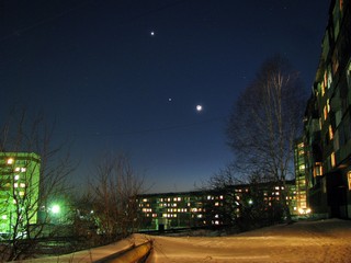 Венера, Юпитер и Луна на вечернем небе 25.03.2012. (Eugene Sky)