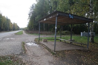 Lonely bus stop. Kirov. Russia. Одинокая автобусная остановка. Киров. Россия (kikiwis)