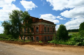 Дом у дороги д.Мишкины (Юрий Зыкин)