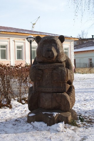 возле художественной школы (Соколов Леонид)