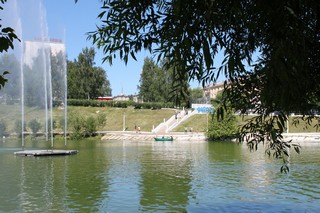 пруд у цирка (Дмитрий Полушин)