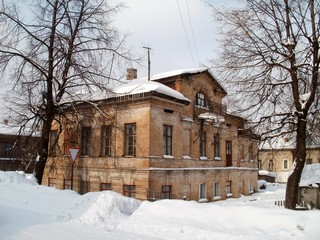 Ул.Энгельса, дом с балконом (Дмитрий Зонов)