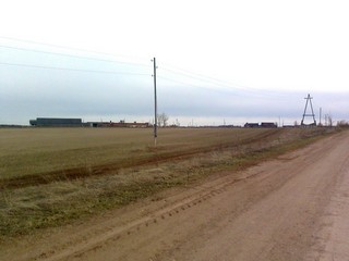 Небольшие строения по пути. (My}{@)