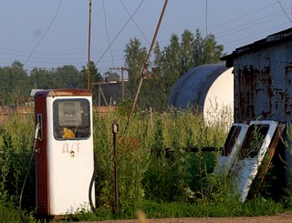 Старая заправочная станция в Качкашуре (Funky_Byte)