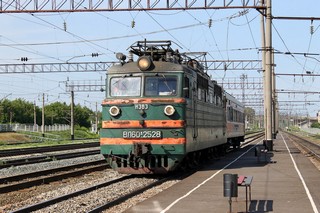 Электровоз ВЛ60К-2528, станция Вятские Поляны, Горьковская ЖД, Кировская область. Фото сделано 08.06.2012 (Alexandr El'kin)