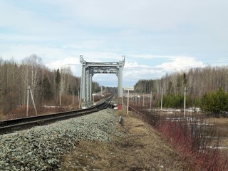 Мост через р.Медянку, апрель (Дмитрий Зонов)