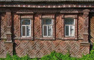 Окна с резными наличниками (andirin)