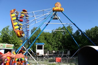 Аттракцион «Емеля», парк им. Кирова, город Киров, Кировская область. Фото сделано 04.06.2013 (Alexandr El'kin)