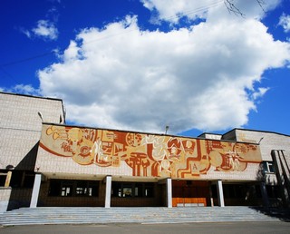 Сграффито на фасаде школы № 42 (Boris Busorgin)