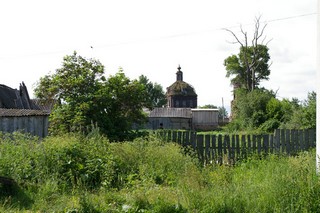 église en ruine  (Parijevsk)
