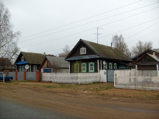 Uva, nice wood houses (Boris Ondrasik)