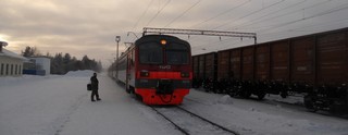 Электропоезд переменного тока ЭД9М-0079 сообщением Шабалино-Киров прибыл на станцию Стрижи (Andrey Ivashchenko)