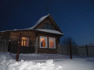 Вечер, улица Школьная, дом №13 (Tatiana mc)