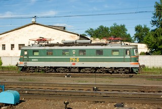 Электровоз ЧС2-107 (Skoda 34E), ст. Балезино Горьковской ЖД / DC electric locomotive ChS2-107 (Skoda 34E type), Balezino station of Gorky division of RZD (15/06/2008) (Dmitry A. Shchukin)