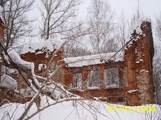 Развалины школы в Чайкино (Александр Печеницын)