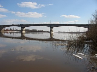 Лёд ушёл. Старый мост. (Дмитрий Зонов)