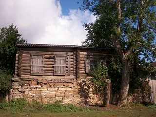 ancient Udmurt peasant house (middle of 19th century) / Старинный крестьянский дом южных удмуртов (Kajsy)
