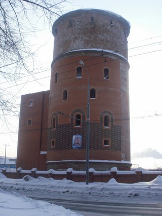 Башня на ул.Суворова (Andre Guchi)