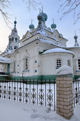 Покровская церковь зимой (Денис Логиновский (denlog))
