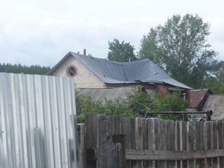 Разрушенная крыша дома (BatmaN)