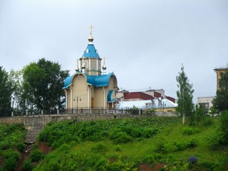 Фёдоровская церковь, вид от реки (Дмитрий Зонов)