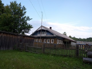 Дом в Новой Яхреньге. Интересный балкон!  (Pavel Ermolaev)
