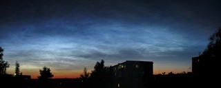 Мезосферные облака в ночь с 23 на 24 июня 2012. (Eugene Sky)