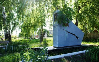 Монумент Холмогорову С. Н. (Boris Busorgin)