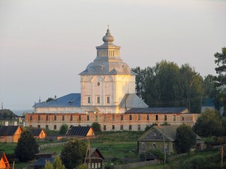 Церковь Спаса Пребражения 1749 г. и торговые ряды (Дмитрий Зонов)