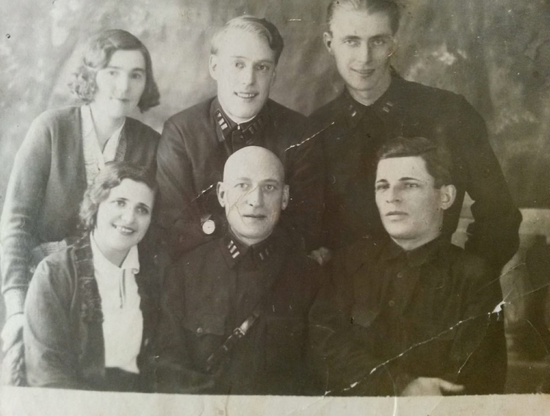 Киреев К.А. 2 ряд. Крайний справа.