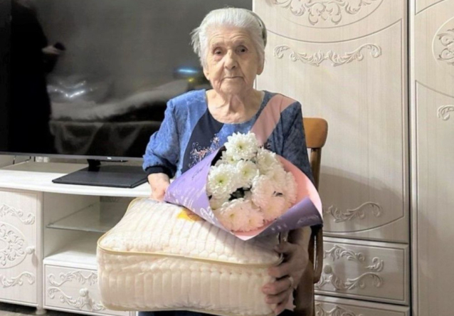 Фото Жительница города Кирова отметила 100-летний юбилей