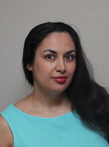 Елена Азизова