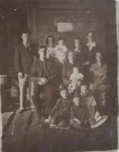 На фото присутствует Горев Николай Павлович document