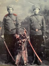 Айкашев Александр Осипович (справа), уроженец с. Большое Елово, ок.1893 г.р. Фото предоставлено Еленой Ачаевой people