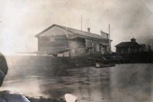 Первая электростанция колхоза. 1930 - 1932 г.г. Фото из группы в VK https://vk.com/club192027169 (Музей истории колхоза "Красный Октябрь") old_photo