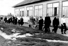 Здание 7-летней школы в селе Спас-Талица в 1962 году школа стала 8-летняя. Фото из групп в VK и ОК "Оричи-Краевед" old_photo