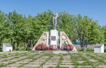 Фаленки. Памятник. Май 2025 г. Фото Е. Чудиновских photo