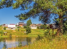 Исуповы. Пруд и жилые дома. Июль 2025 г. Фото Е. Чудиновских photo