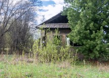 Кукмары. Заброшенный дом. Май 2025 г. Фото Е. Чудиновских photo