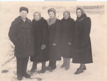 Жена Антонида Гавриловна(2 слева), Брат Александр Гаврилович и сестры Нина и Серафима. Первая справа дочь Милентина. document